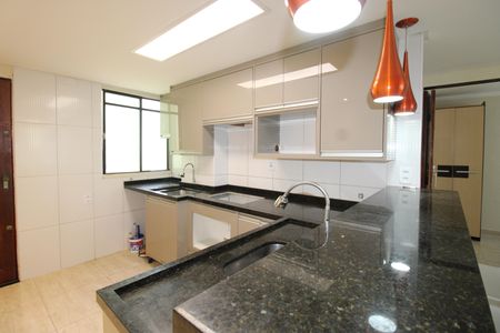 Apartamento para alugar com 44m², 2 quartos e sem vagaSala / Cozinha