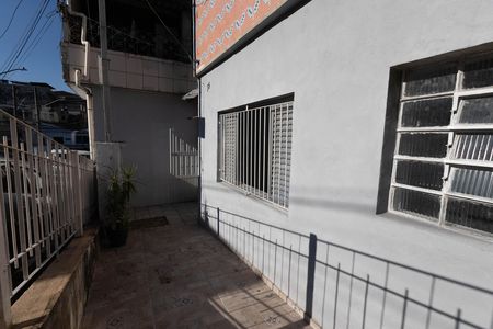 Casa para alugar com 50m², 1 quarto e 1 vaga Casa para alugar com 50m², 1 quarto e 1 vagaQuintal