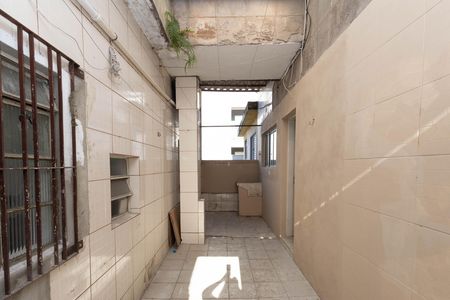 Casa para alugar com 50m², 1 quarto e 1 vaga Casa para alugar com 50m², 1 quarto e 1 vagaQuintal