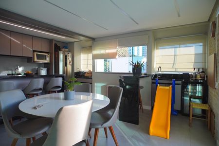 Apartamento à venda com 136m², 3 quartos e 1 vagaCozinha 