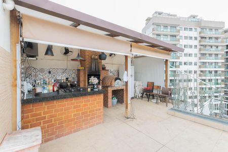 Apartamento à venda com 210m², 3 quartos e 2 vagasTerraço