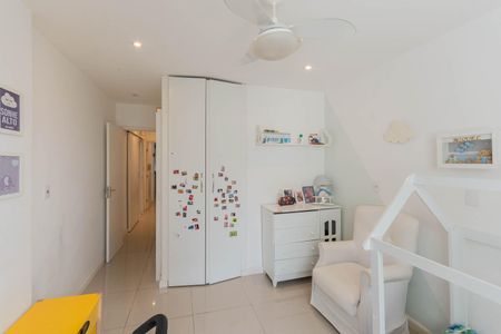 Suíte 2 de apartamento à venda com 3 quartos, 210m² em Tijuca, Rio de Janeiro