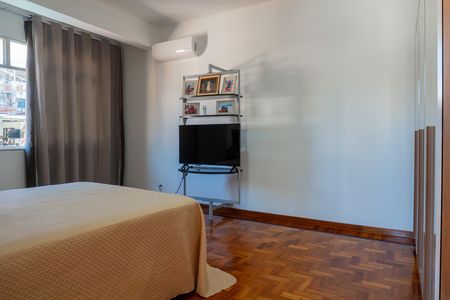 Casa à venda com 210m², 6 quartos e 2 vagas Casa à venda com 210m², 6 quartos e 2 vagasQuarto 3