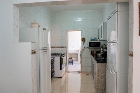 Casa à venda com 210m², 6 quartos e 2 vagas Casa à venda com 210m², 6 quartos e 2 vagasCozinha