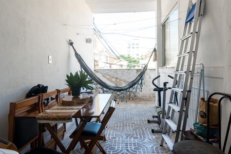 Casa à venda com 210m², 6 quartos e 2 vagas Casa à venda com 210m², 6 quartos e 2 vagasÁrea de Serviço