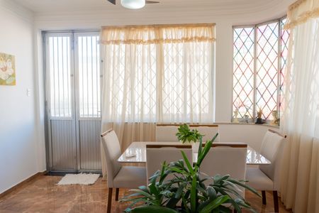 Sala de casa à venda com 6 quartos, 210m² em Vila Isabel, Rio de Janeiro