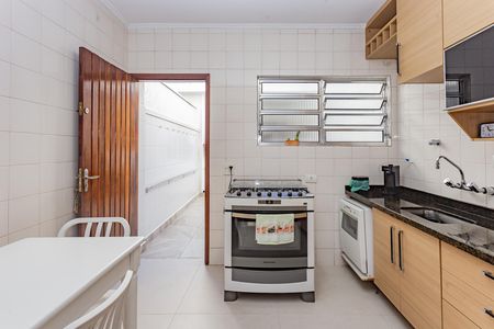 Casa à venda com 150m², 2 quartos e 1 vaga Casa à venda com 150m², 2 quartos e 1 vagaCozinha