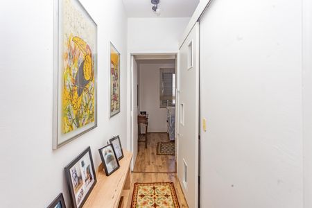 Casa à venda com 150m², 2 quartos e 1 vaga Casa à venda com 150m², 2 quartos e 1 vagaCorredor