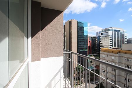 Apartamento à venda com 30m², 1 quarto e sem vaga Apartamento à venda com 30m², 1 quarto e sem vagaVaranda