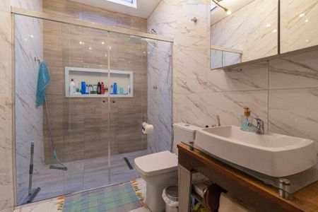 Casa para alugar com 120m², 3 quartos e 1 vaga Casa para alugar com 120m², 3 quartos e 1 vagaBanheiro