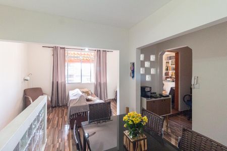 Sala de casa para alugar com 3 quartos, 120m² em Vila Margarida, Carapicuíba