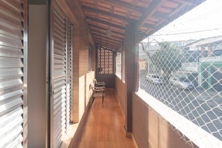 Sacada do quarto 1 de casa para alugar com 3 quartos, 120m² em Vila Margarida, Carapicuíba