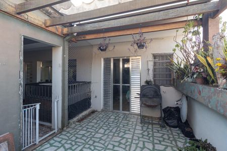 Casa para alugar com 120m², 3 quartos e 1 vaga Casa para alugar com 120m², 3 quartos e 1 vagaQuintal