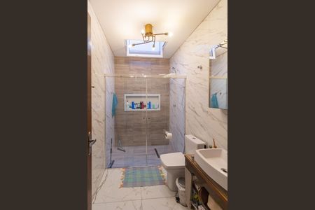 Casa para alugar com 120m², 3 quartos e 1 vaga Casa para alugar com 120m², 3 quartos e 1 vagaBanheiro