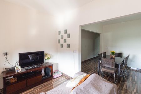 Sala de casa para alugar com 3 quartos, 120m² em Vila Margarida, Carapicuíba