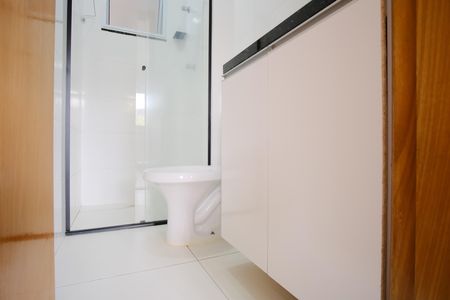 Apartamento para alugar com 55m², 2 quartos e sem vagaBanheiro
