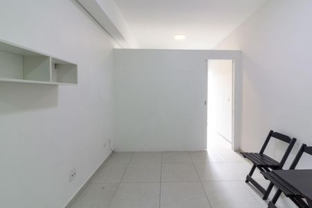 Sala de apartamento para alugar com 1 quarto, 30m² em Jardim Sabara, São Paulo