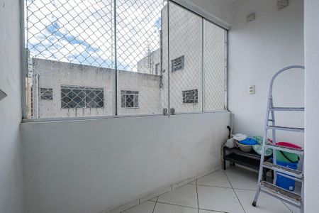 Apartamento para alugar com 71m², 2 quartos e sem vagaÁrea de Serviço