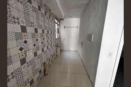 Cozinha de apartamento para alugar com 2 quartos, 40m² em Hípica, Porto Alegre