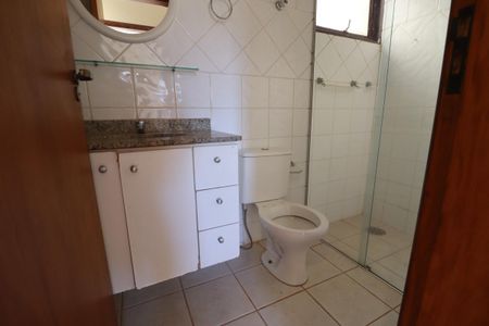 Apartamento para alugar com 72m², 2 quartos e 2 vagasBanheiro 