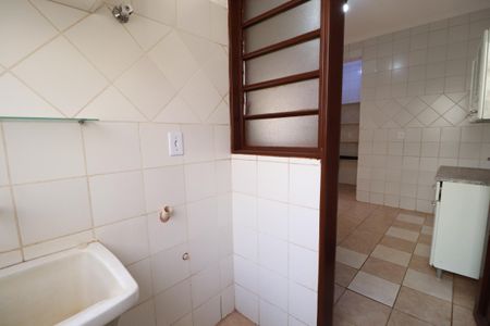 Apartamento para alugar com 72m², 2 quartos e 2 vagasÁrea de serviço 