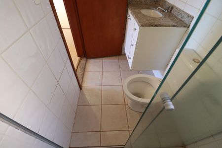 Apartamento para alugar com 72m², 2 quartos e 2 vagasBanheiro 