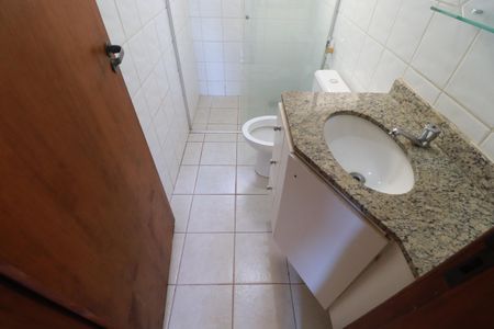 Apartamento para alugar com 72m², 2 quartos e 2 vagasBanheiro suite 