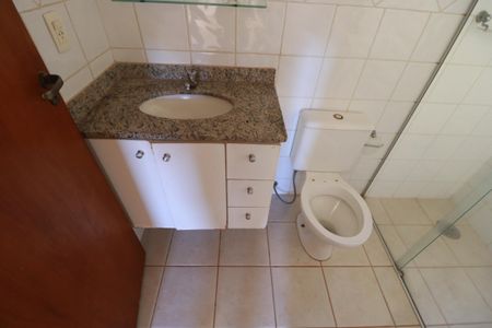 Apartamento para alugar com 72m², 2 quartos e 2 vagasBanheiro 
