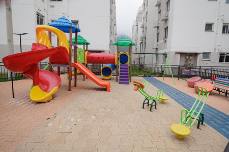 Apartamento à venda com 45m², 2 quartos e 1 vaga Apartamento à venda com 45m², 2 quartos e 1 vagaÁrea comum - Playground