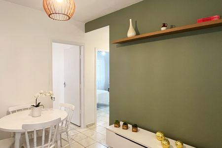 Sala de apartamento para alugar com 2 quartos, 50m² em Gonzaga, Santos