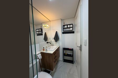 Apartamento à venda com 75m², 3 quartos e 2 vagas Apartamento à venda com 75m², 3 quartos e 2 vagasBanheiro