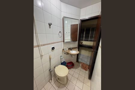 Apartamento para alugar com 55m², 2 quartos e sem vaga Apartamento para alugar com 55m², 2 quartos e sem vagaBanheiro