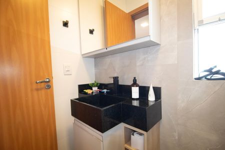 Apartamento à venda com 148m², 2 quartos e 2 vagas Apartamento à venda com 148m², 2 quartos e 2 vagasBanheiro da Suite
