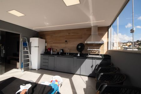 Apartamento à venda com 148m², 2 quartos e 2 vagas Apartamento à venda com 148m², 2 quartos e 2 vagasCobertura