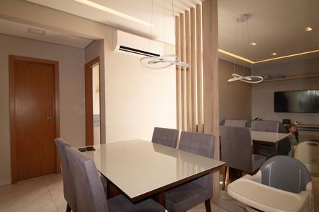 Apartamento à venda com 148m², 2 quartos e 2 vagas Apartamento à venda com 148m², 2 quartos e 2 vagasSala 1