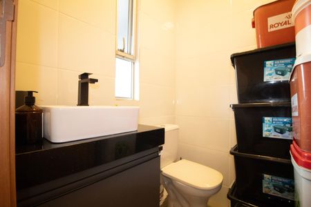 Apartamento à venda com 148m², 2 quartos e 2 vagas Apartamento à venda com 148m², 2 quartos e 2 vagasBanheiro Social 02