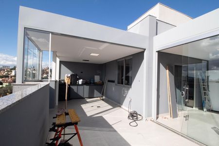 Apartamento à venda com 148m², 2 quartos e 2 vagas Apartamento à venda com 148m², 2 quartos e 2 vagasCobertura