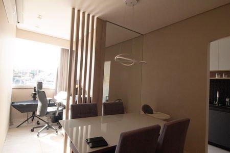 Apartamento à venda com 148m², 2 quartos e 2 vagas Apartamento à venda com 148m², 2 quartos e 2 vagasSala 1