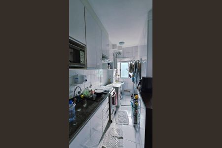 Banheiro de apartamento à venda com 2 quartos, 48m² em Presidente Altino, Osasco