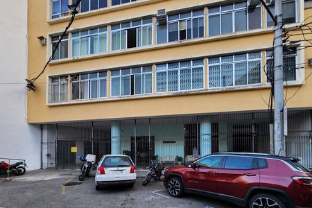Apartamento para alugar com 80m², 3 quartos e 1 vaga Apartamento para alugar com 80m², 3 quartos e 1 vagaFachada