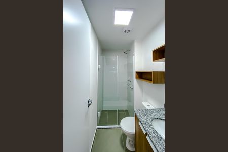 Banheiro de kitnet/studio para alugar com 1 quarto, 26m² em Mooca, São Paulo
