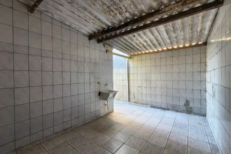 Casa para alugar com 104m², 2 quartos e 2 vagas Casa para alugar com 104m², 2 quartos e 2 vagasQuintal