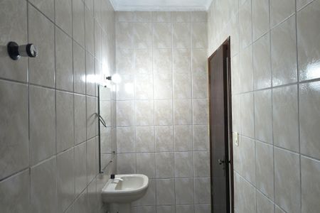 Casa para alugar com 104m², 2 quartos e 2 vagas Casa para alugar com 104m², 2 quartos e 2 vagasBanheiro da Suíte