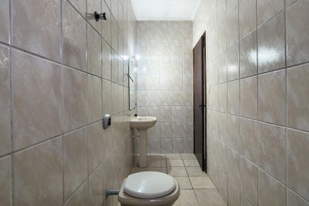 Casa para alugar com 104m², 2 quartos e 2 vagas Casa para alugar com 104m², 2 quartos e 2 vagasBanheiro da Suíte