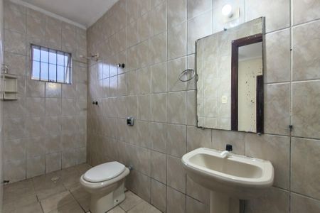Casa para alugar com 104m², 2 quartos e 2 vagas Casa para alugar com 104m², 2 quartos e 2 vagasBanheiro da Suíte