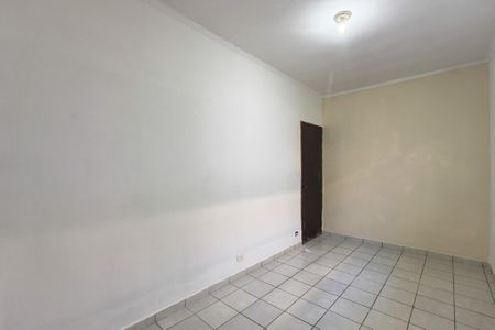Casa para alugar com 104m², 2 quartos e 2 vagas Casa para alugar com 104m², 2 quartos e 2 vagasQuarto