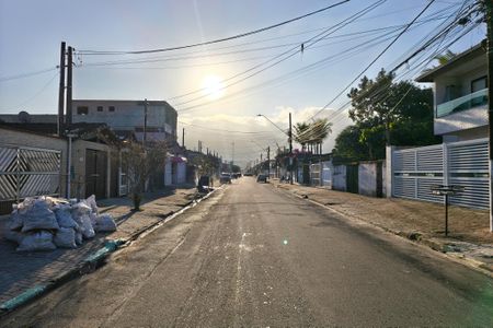 Casa para alugar com 104m², 2 quartos e 2 vagas Casa para alugar com 104m², 2 quartos e 2 vagasVista da Rua
