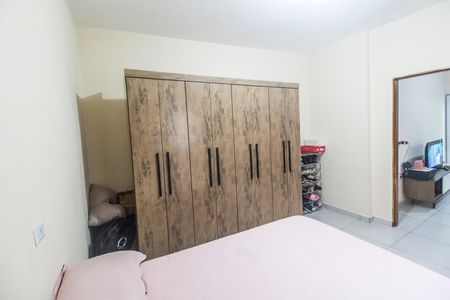 Apartamento à venda com 178m², 4 quartos e 2 vagas Apartamento à venda com 178m², 4 quartos e 2 vagasQuarto 1