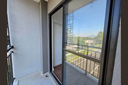 Apartamento para alugar com 55m², 2 quartos e 1 vaga Apartamento para alugar com 55m², 2 quartos e 1 vagaVaranda