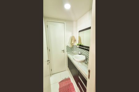 Apartamento à venda com 85m², 3 quartos e 1 vaga Apartamento à venda com 85m², 3 quartos e 1 vagaBanheiro social